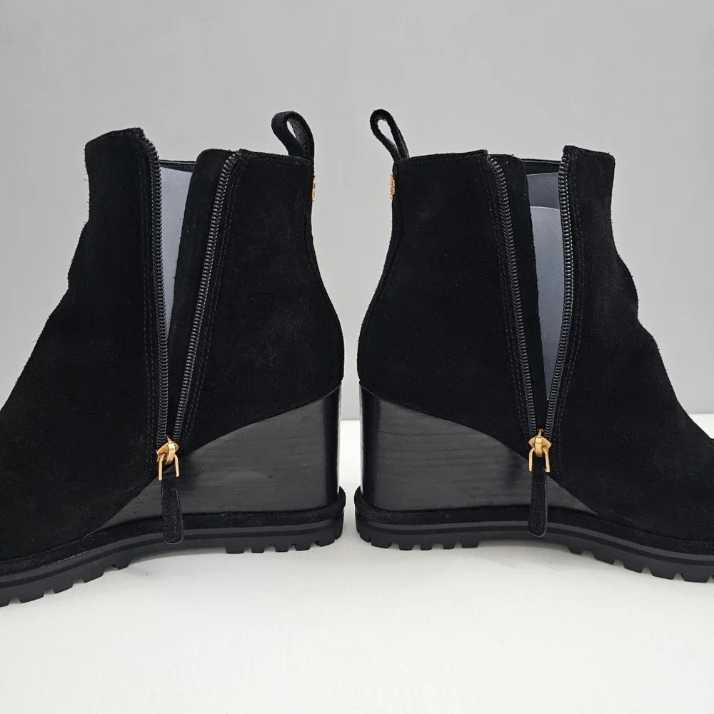 Tory Burch Suede Logo Wedge Ankle Boot Womens 8.5 Black Suede Lug Sole Designer